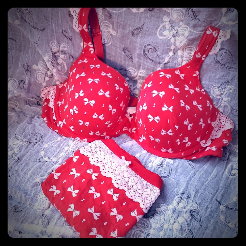 ** SOLD ** Cacique Bra 42C & Panty 18/20 Set - Picture 1 of 7